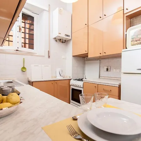 Agata Monti Colosseo Appartement Rome